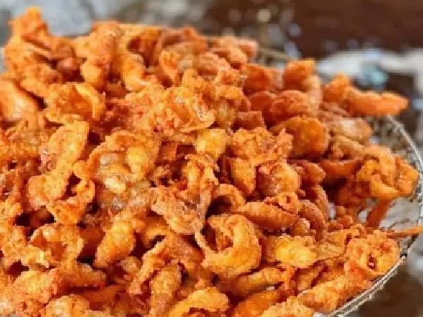 หนังไก่ทอด