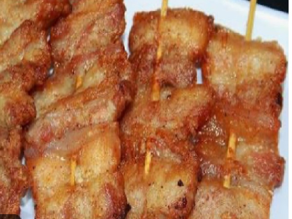 หมูทอด 4 ไม้