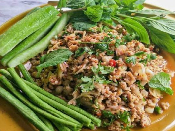 ลาบหมู (อีสาน)